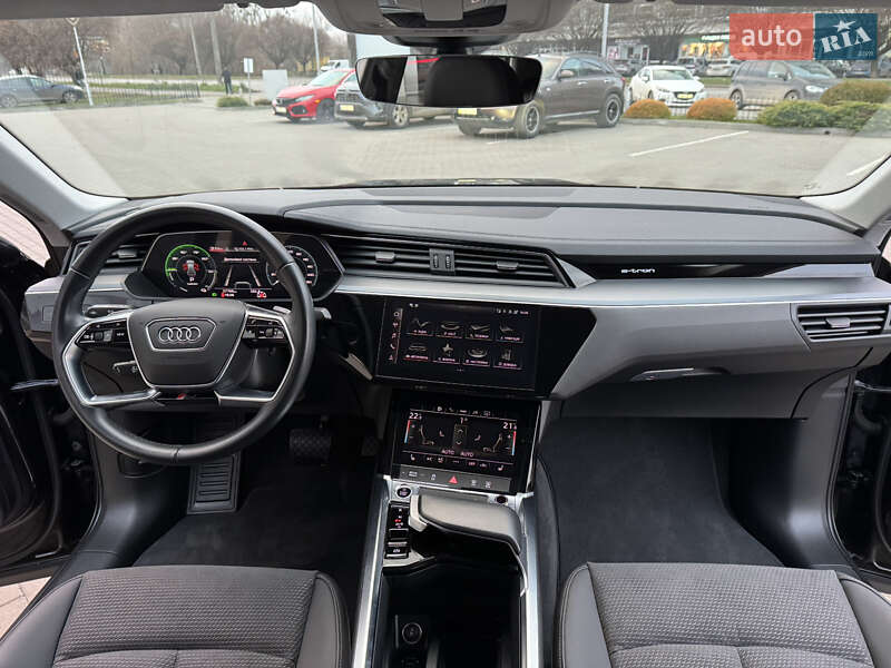 Позашляховик / Кросовер Audi e-tron 2023 в Хмельницькому фото 50 Позашляховик / Кросовер Audi e-tron 2023 в Хмельницькому
