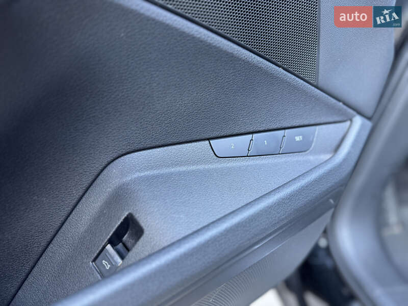 Внедорожник / Кроссовер Audi e-tron 2020 в Киеве