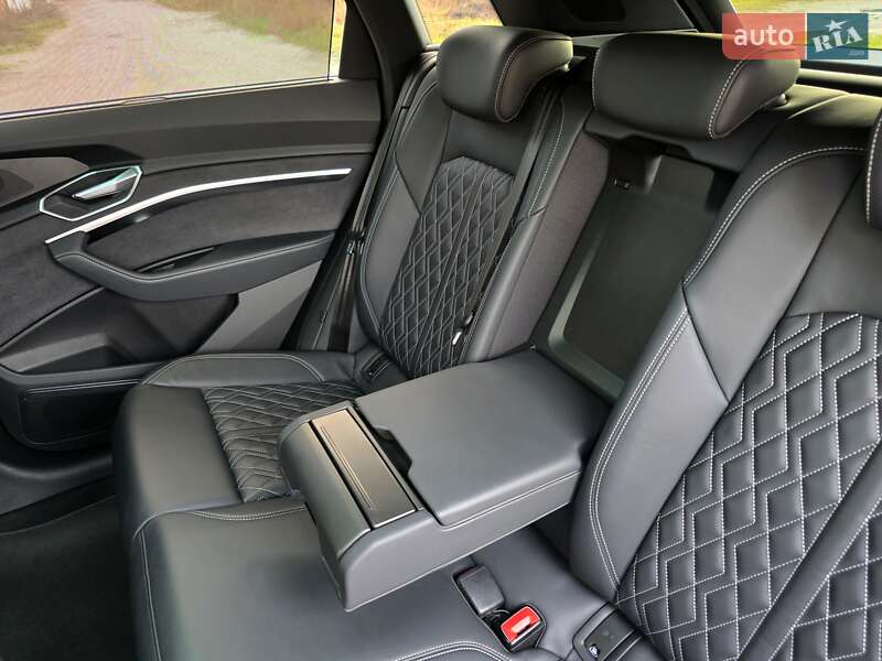 Внедорожник / Кроссовер Audi e-tron 2022 в Житомире