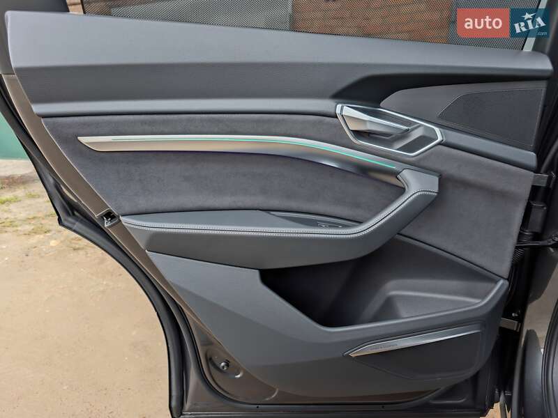 Внедорожник / Кроссовер Audi e-tron 2022 в Житомире