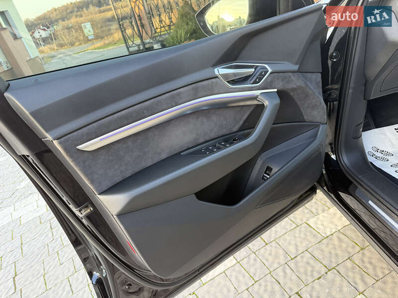 Внедорожник / Кроссовер Audi e-tron 2020 в Львове фото 69 Внедорожник / Кроссовер Audi e-tron 2020 в Львове