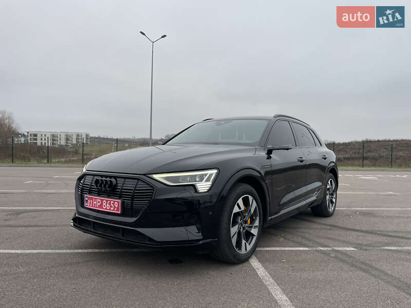 Внедорожник / Кроссовер Audi e-tron 2022 в Ровно фото 12 Внедорожник / Кроссовер Audi e-tron 2022 в Ровно