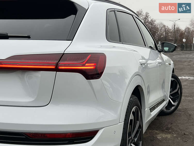 Внедорожник / Кроссовер Audi e-tron 2023 в Луцке