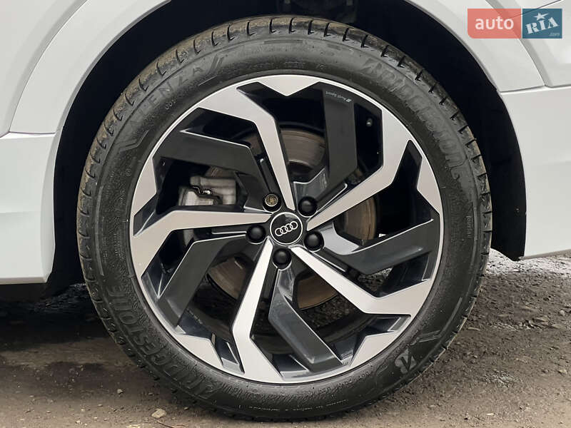 Внедорожник / Кроссовер Audi e-tron 2023 в Луцке