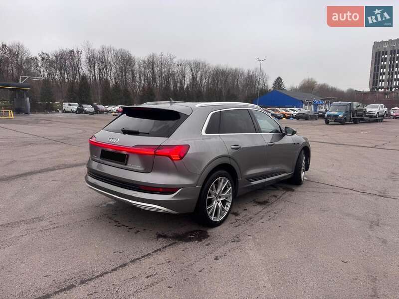 Внедорожник / Кроссовер Audi e-tron 2020 в Львове фото 11 Внедорожник / Кроссовер Audi e-tron 2020 в Львове
