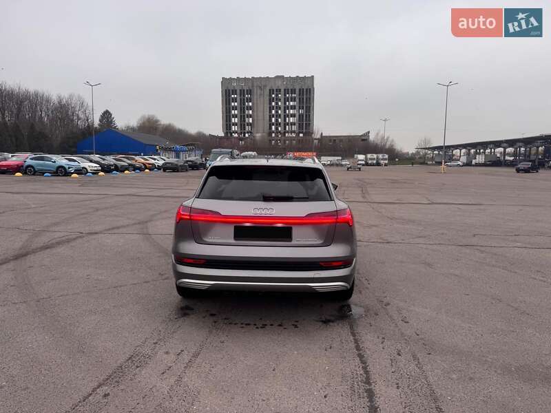 Внедорожник / Кроссовер Audi e-tron 2020 в Львове фото 13 Внедорожник / Кроссовер Audi e-tron 2020 в Львове