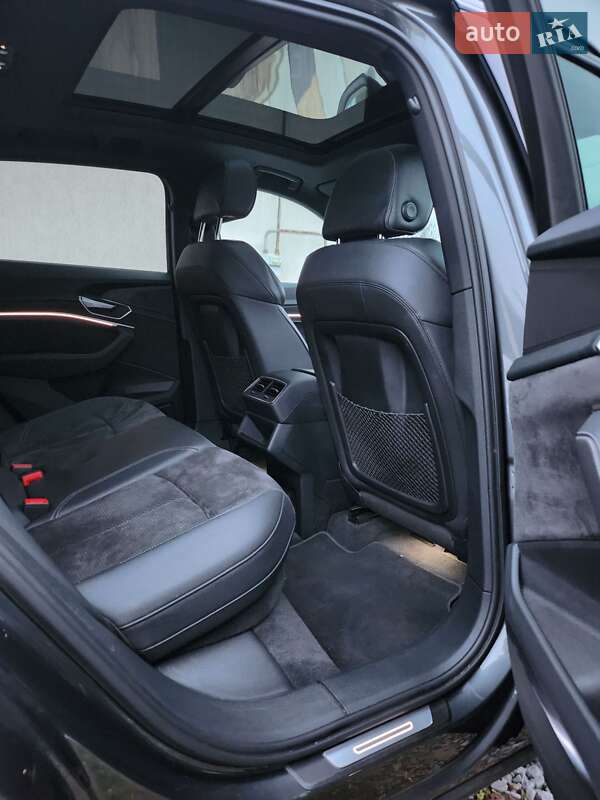 Внедорожник / Кроссовер Audi e-tron 2021 в Бориславе