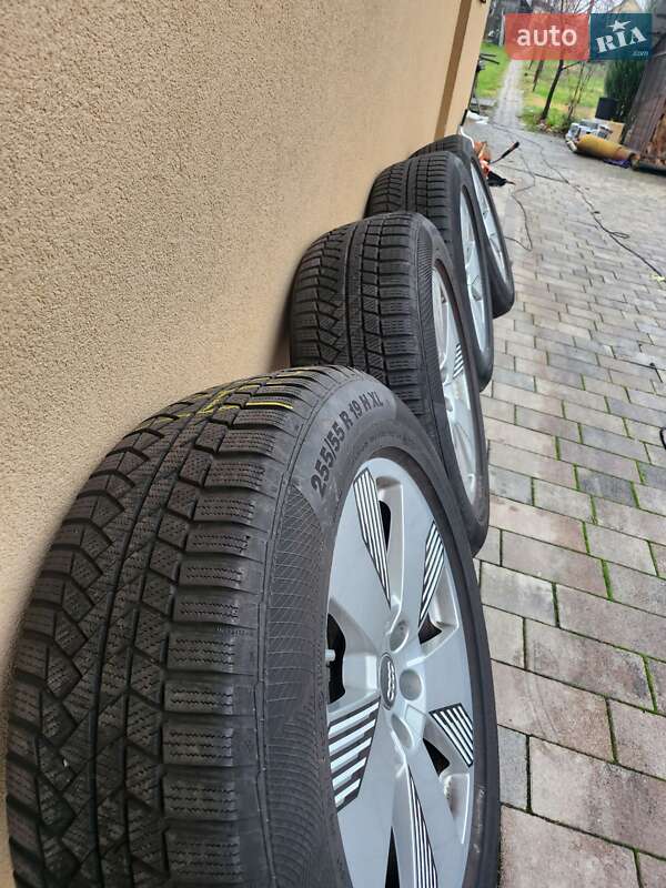 Внедорожник / Кроссовер Audi e-tron 2021 в Бориславе