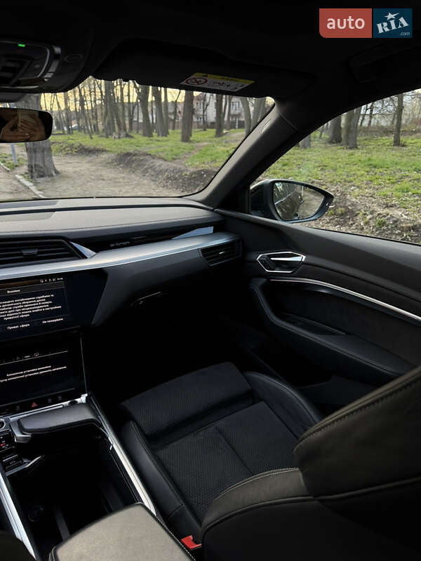 Внедорожник / Кроссовер Audi e-tron 2021 в Черновцах
