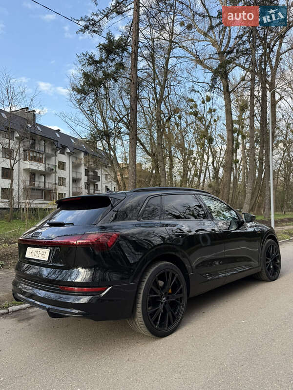 Внедорожник / Кроссовер Audi e-tron 2021 в Черновцах