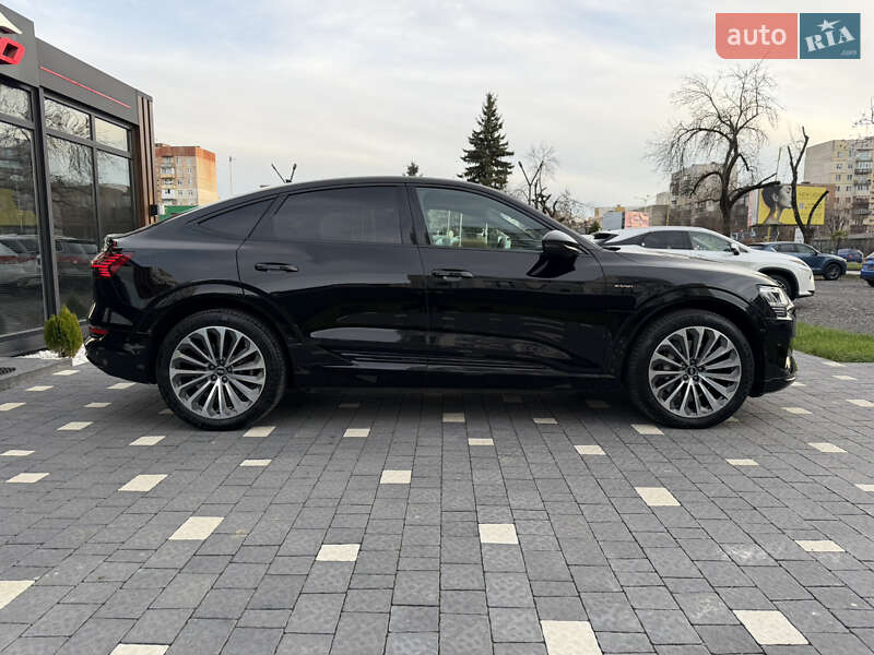 Внедорожник / Кроссовер Audi e-tron 2022 в Ужгороде