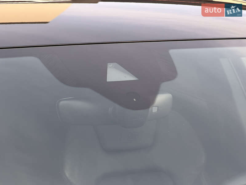 Внедорожник / Кроссовер Audi e-tron 2022 в Ужгороде