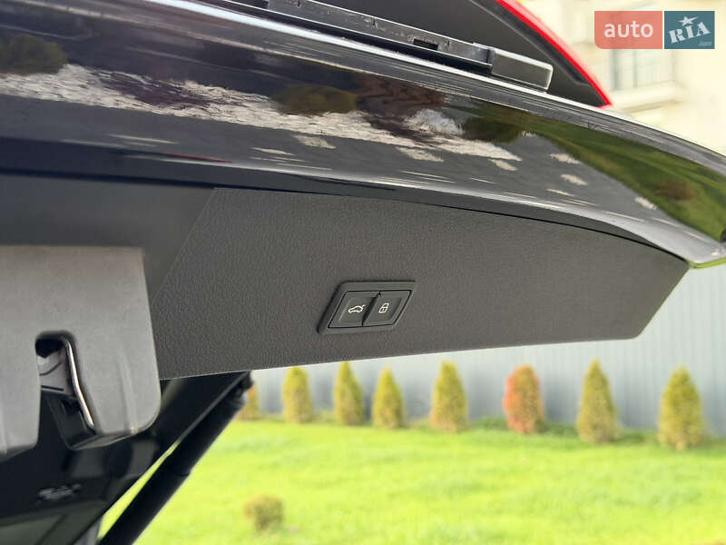 Внедорожник / Кроссовер Audi e-tron 2022 в Ужгороде