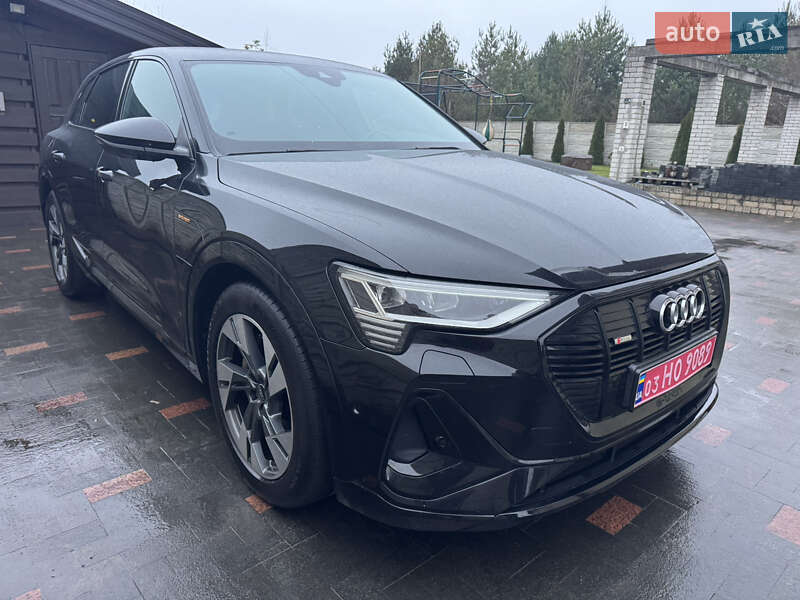 Позашляховик / Кросовер Audi e-tron 2022 в Житомирі