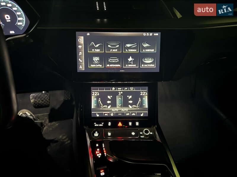 Позашляховик / Кросовер Audi e-tron 2022 в Житомирі