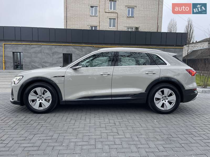 Внедорожник / Кроссовер Audi e-tron 2020 в Луцке
