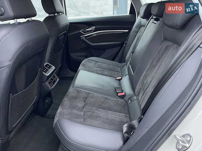 Внедорожник / Кроссовер Audi e-tron 2020 в Луцке