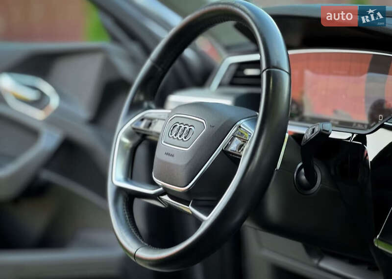 Внедорожник / Кроссовер Audi e-tron 2020 в Рафаловке