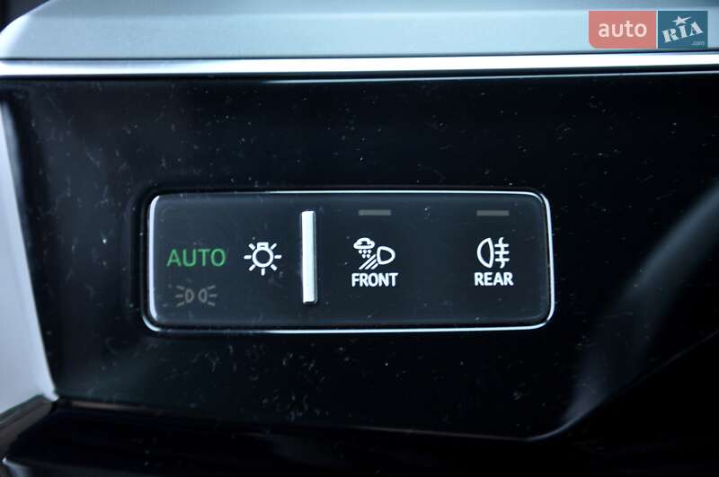 Внедорожник / Кроссовер Audi e-tron 2020 в Львове