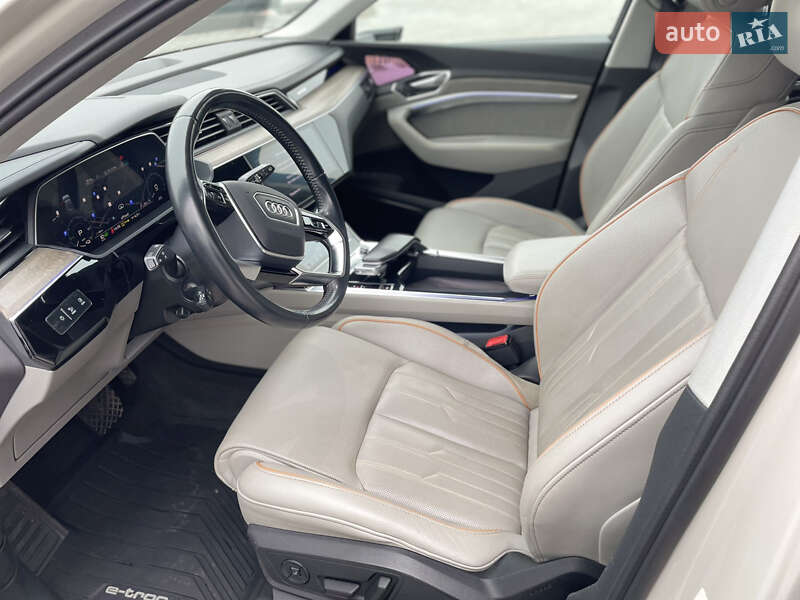 Внедорожник / Кроссовер Audi e-tron 2018 в Кропивницком