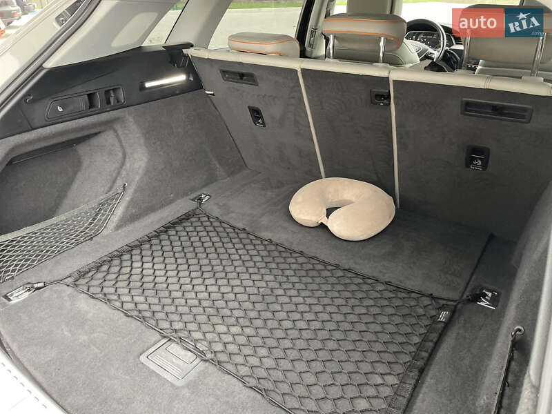 Внедорожник / Кроссовер Audi e-tron 2018 в Кропивницком