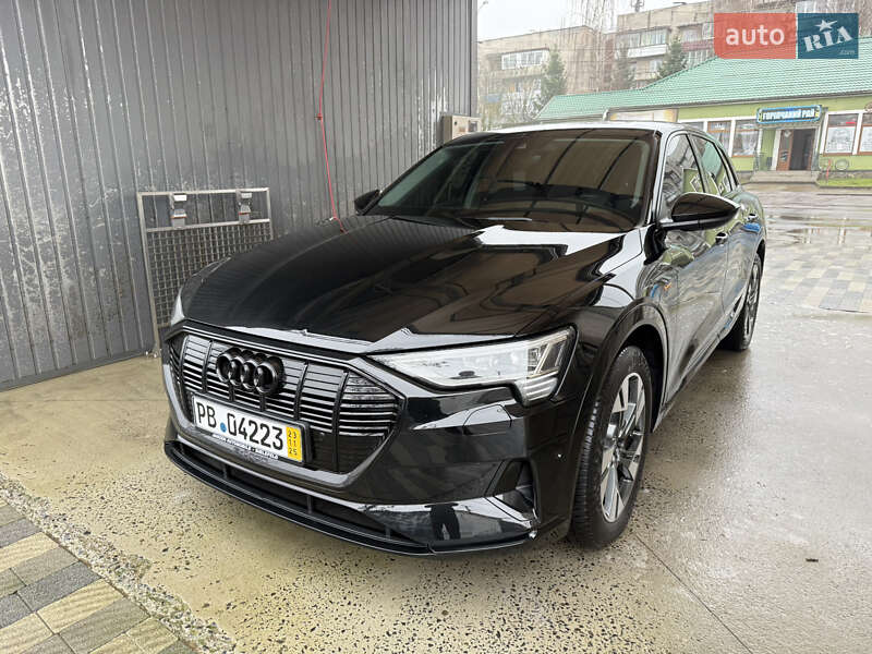 Позашляховик / Кросовер Audi e-tron 2021 в Сваляві фото 3 Позашляховик / Кросовер Audi e-tron 2021 в Сваляві