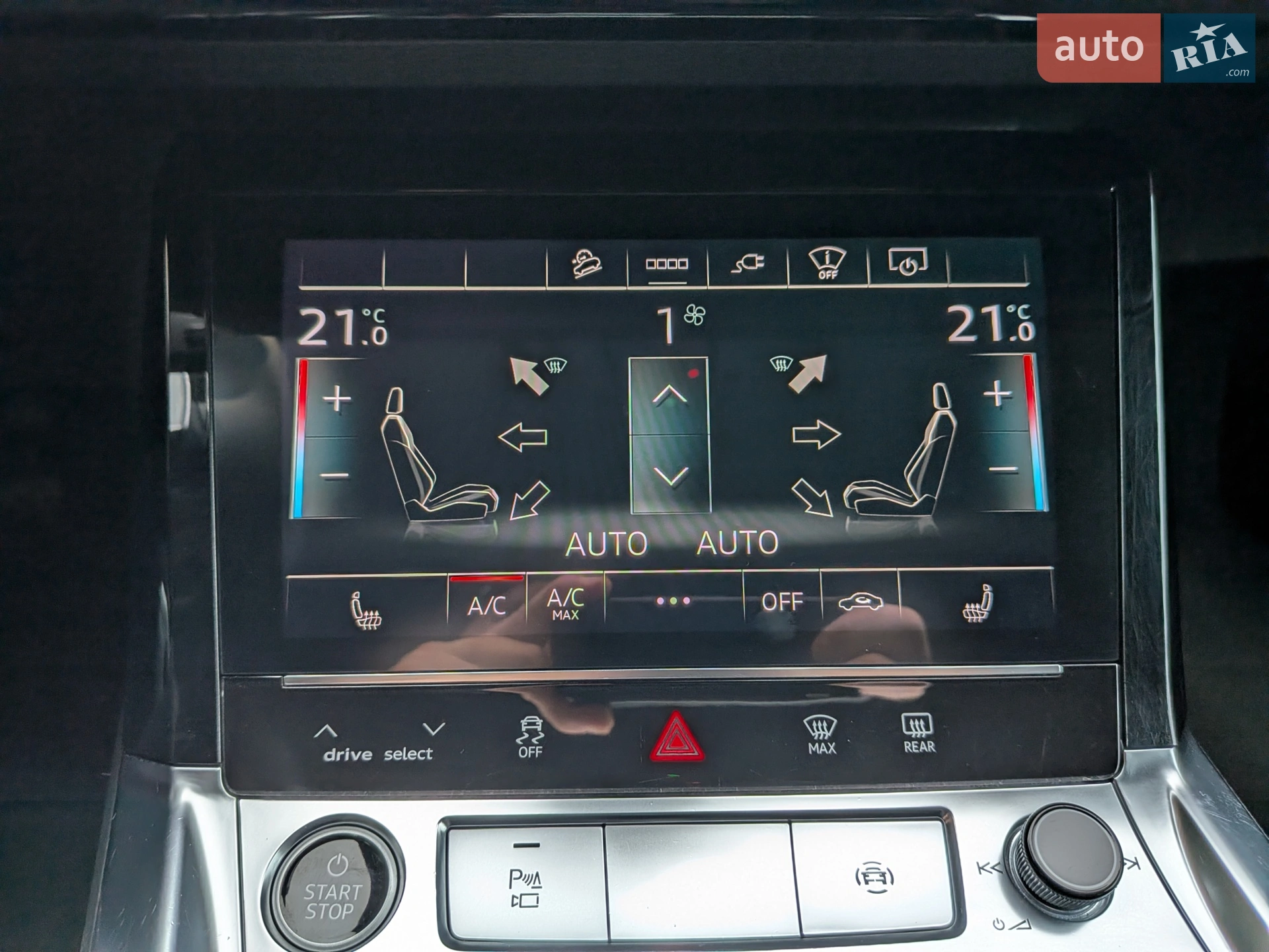 2021 Audi e-tron - мініатюра 61