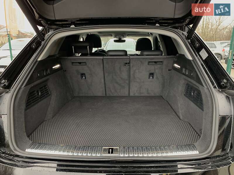 Внедорожник / Кроссовер Audi e-tron 2022 в Бердичеве