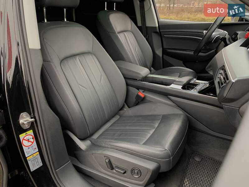Внедорожник / Кроссовер Audi e-tron 2022 в Бердичеве