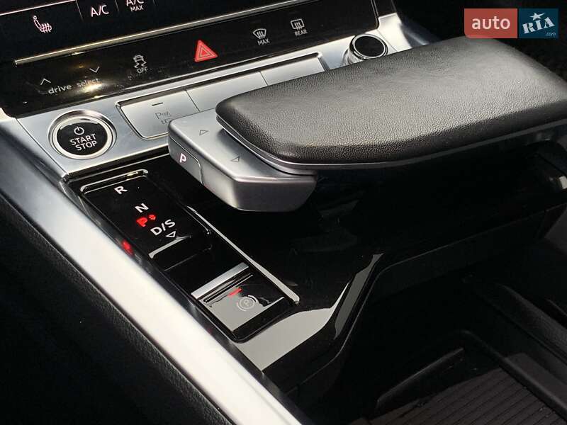 Внедорожник / Кроссовер Audi e-tron 2022 в Бердичеве