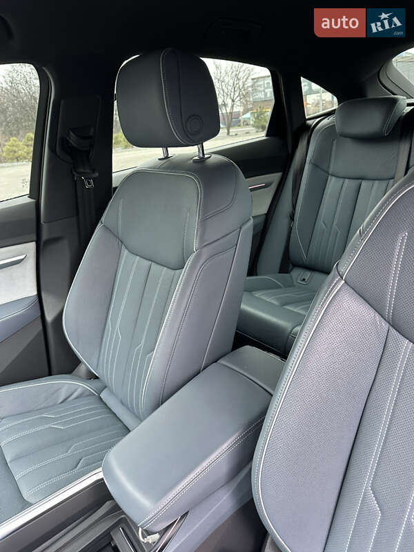 Позашляховик / Кросовер Audi e-tron 2020 в Дніпрі