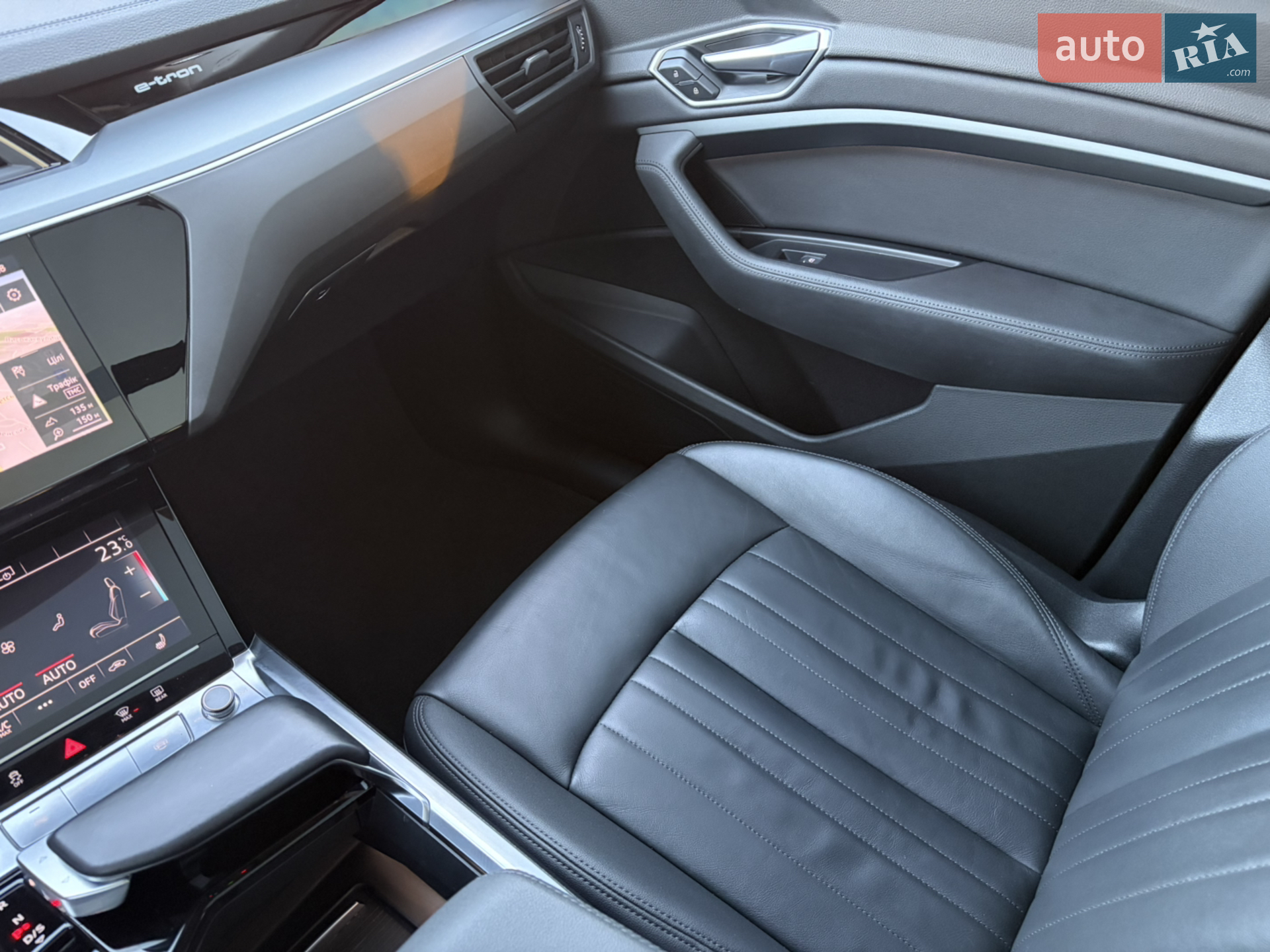 2019 Audi e-tron - мініатюра 8