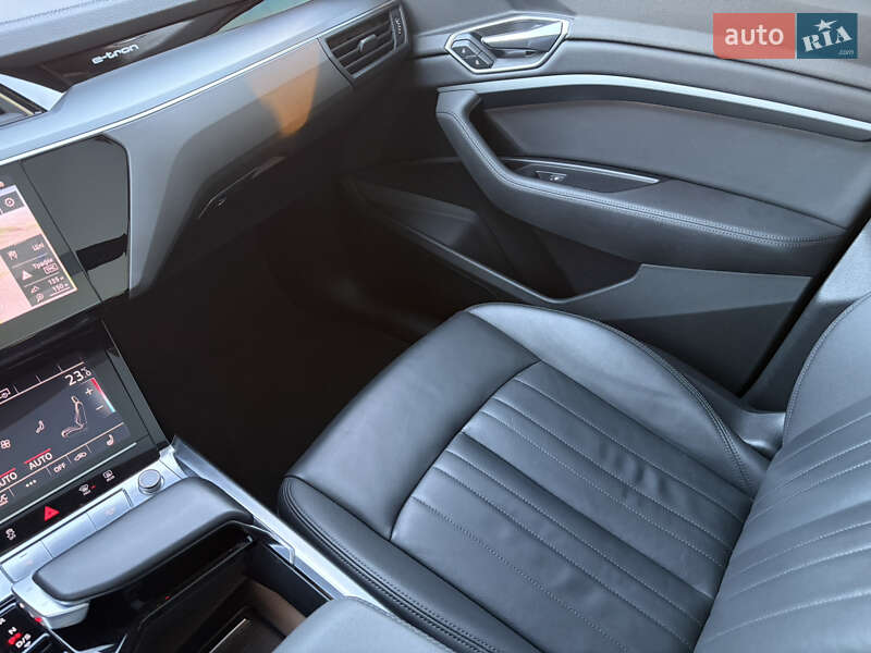 Внедорожник / Кроссовер Audi e-tron 2019 в Ужгороде фото 8 Внедорожник / Кроссовер Audi e-tron 2019 в Ужгороде
