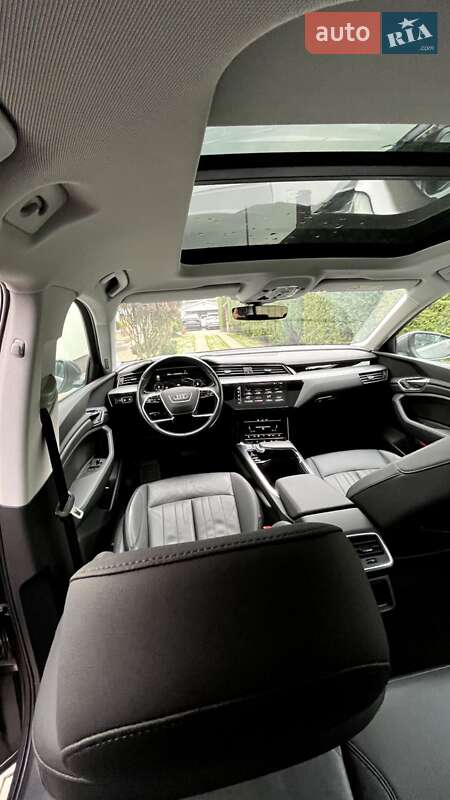 Внедорожник / Кроссовер Audi e-tron 2020 в Мукачево