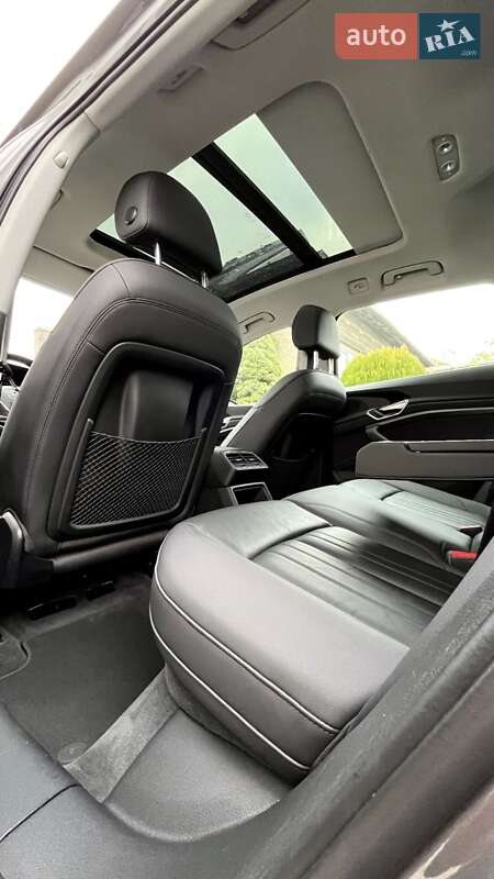 Внедорожник / Кроссовер Audi e-tron 2020 в Мукачево