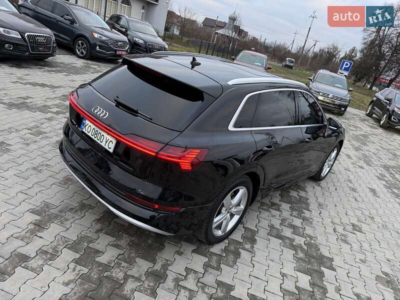 Внедорожник / Кроссовер Audi e-tron 2019 в Ужгороде фото 15 Внедорожник / Кроссовер Audi e-tron 2019 в Ужгороде