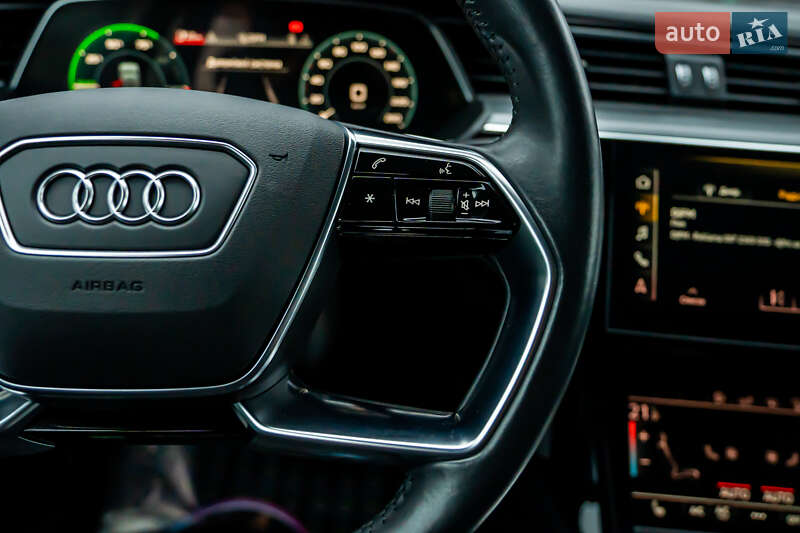 Внедорожник / Кроссовер Audi e-tron 2020 в Луцке фото 70 Внедорожник / Кроссовер Audi e-tron 2020 в Луцке