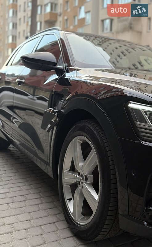 Внедорожник / Кроссовер Audi e-tron 2020 в Львове