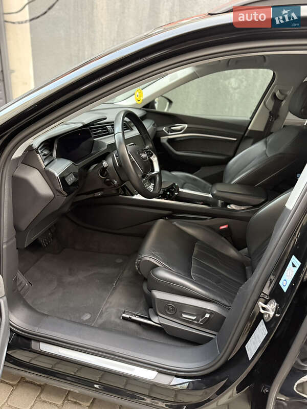 Внедорожник / Кроссовер Audi e-tron 2020 в Львове