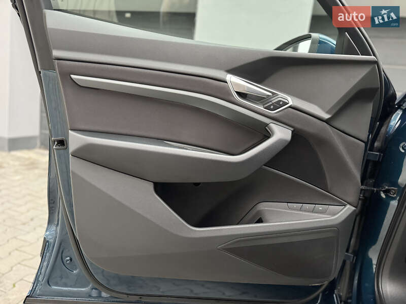 Внедорожник / Кроссовер Audi e-tron 2020 в Тернополе фото 36 Внедорожник / Кроссовер Audi e-tron 2020 в Тернополе