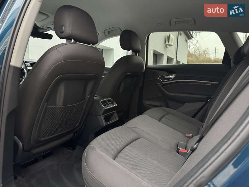 Внедорожник / Кроссовер Audi e-tron 2020 в Тернополе фото 46 Внедорожник / Кроссовер Audi e-tron 2020 в Тернополе