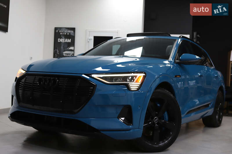 Audi e-tron 2019