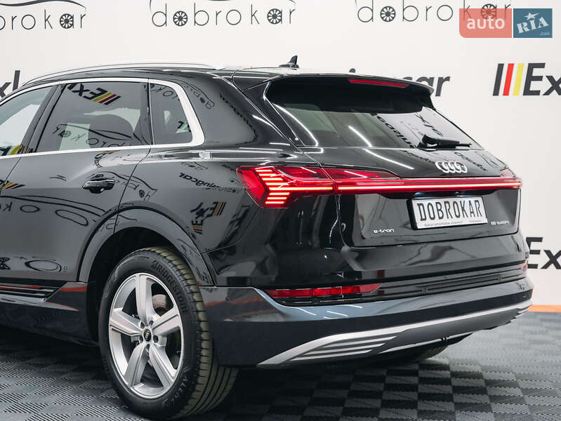 Внедорожник / Кроссовер Audi e-tron 2022 в Львове