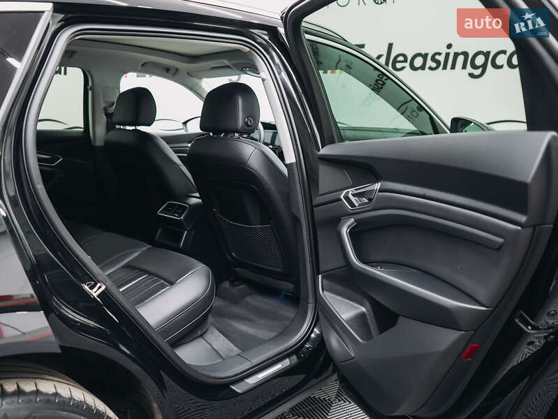 Внедорожник / Кроссовер Audi e-tron 2022 в Львове