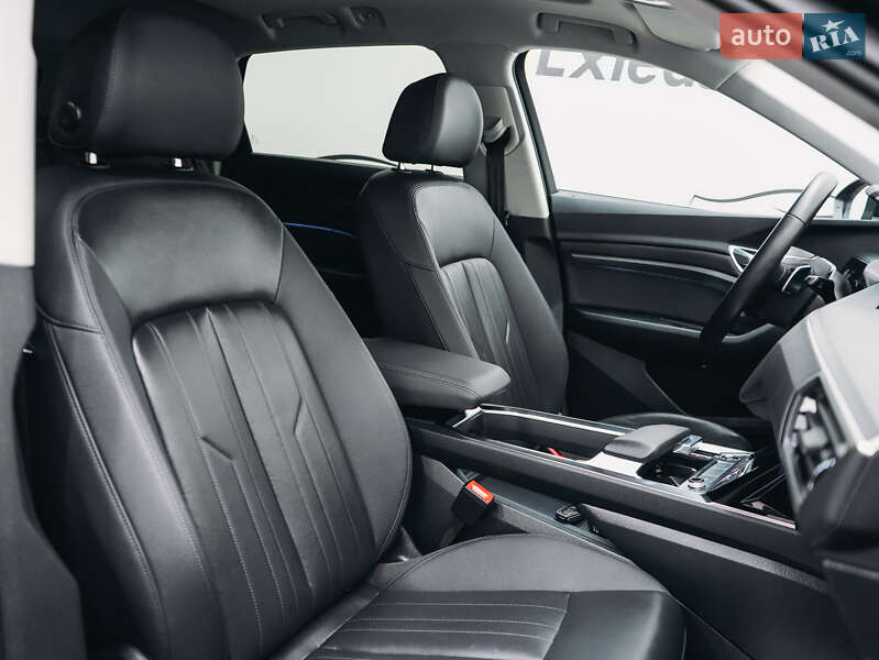 Внедорожник / Кроссовер Audi e-tron 2022 в Львове