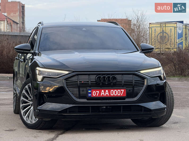 Позашляховик / Кросовер Audi e-tron 2019 в Дрогобичі