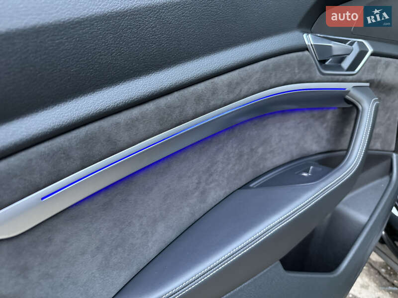 Позашляховик / Кросовер Audi e-tron 2019 в Дрогобичі