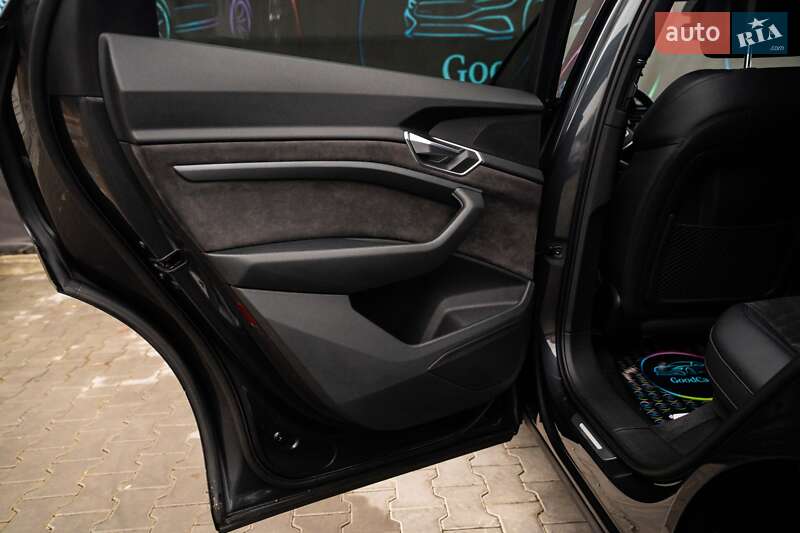 Внедорожник / Кроссовер Audi e-tron 2020 в Луцке фото 60 Внедорожник / Кроссовер Audi e-tron 2020 в Луцке