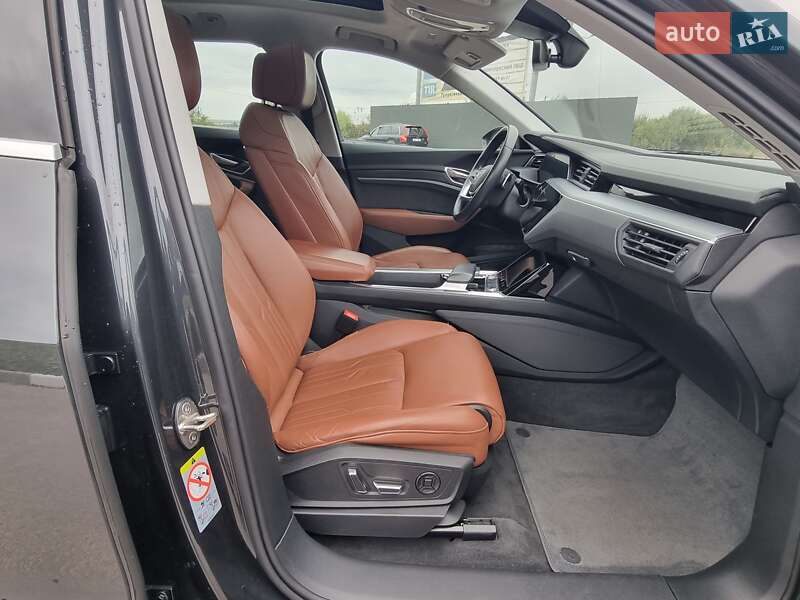 Внедорожник / Кроссовер Audi e-tron 2020 в Коломые фото 11 Внедорожник / Кроссовер Audi e-tron 2020 в Коломые