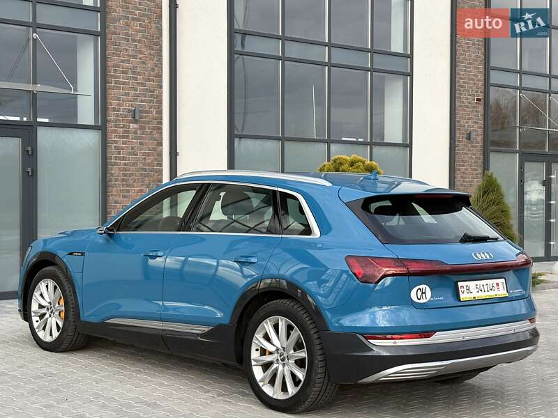 Внедорожник / Кроссовер Audi e-tron 2019 в Тернополе